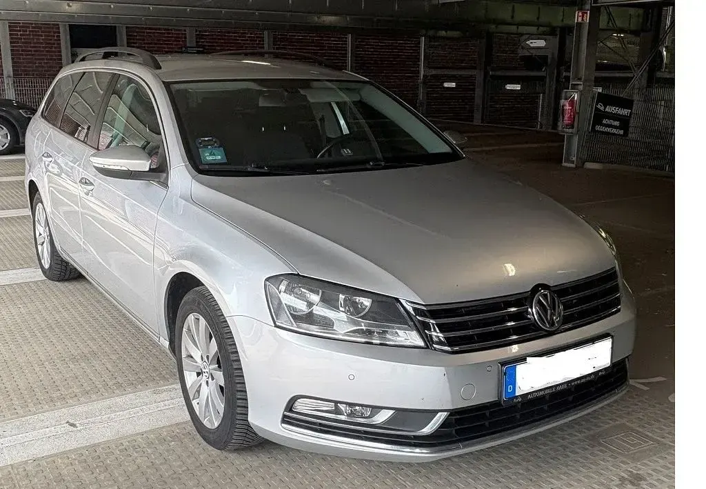 Gebraucht VW Passat Comfortline 122 PS (89 kW) 2011 Silber Kombi