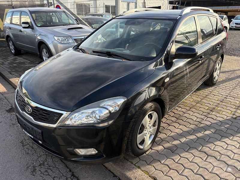 Schwarz Gebraucht 2010 Kia Ceed Sportswagon Vision Kombi | 1.850 € (Superpreis) - Bild 1/4