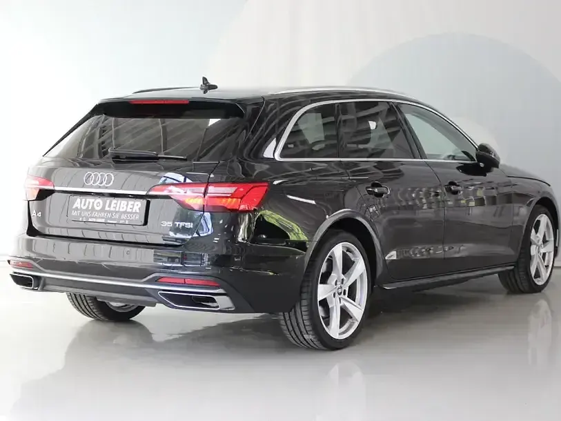 Gebraucht Audi A4 Advanced 150 PS (110 kW) 2022 Schwarz Kombi