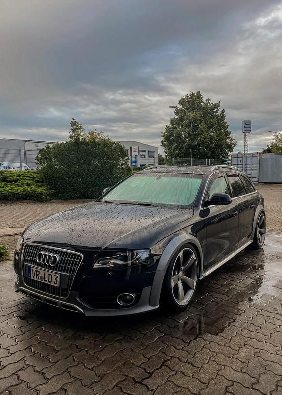 Schwarz Gebraucht 2011 Audi A4 Allroad S-Line Kombi | 10.299 € (Teuer) - Bild 1/4
