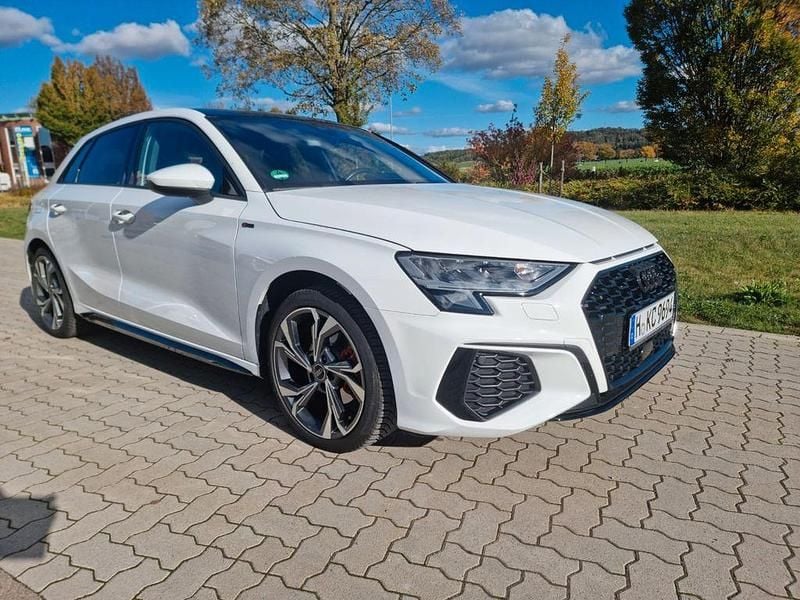 Gebraucht Audi A3 S-Line 116 PS (85 kW) 2022 Weiß Limousine