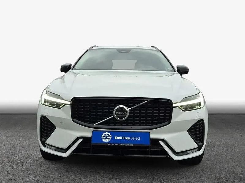Gebraucht Volvo XC60 Plus 197 PS (144 kW) 2023 Weiß SUV