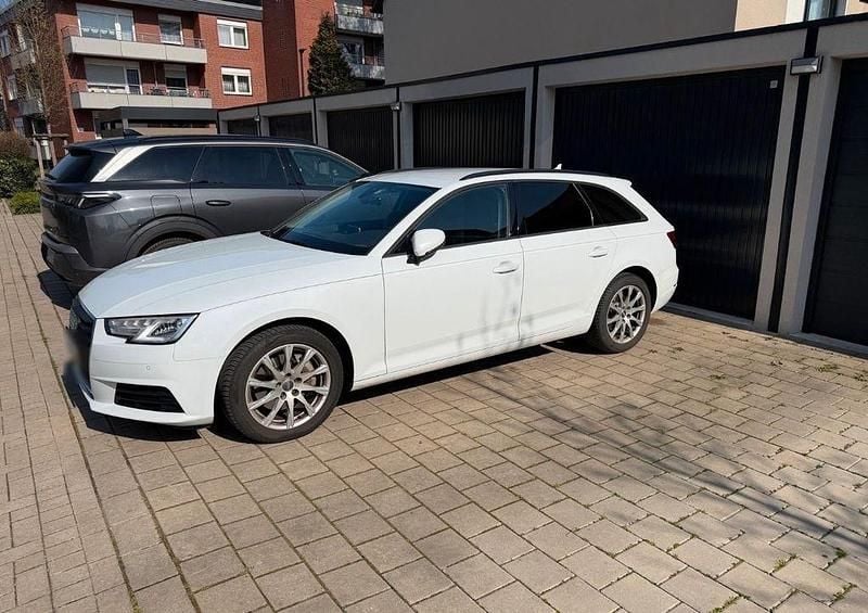 Gebraucht Audi A4 Ambiente 190 PS (139 kW) 2016 Weiß Kombi