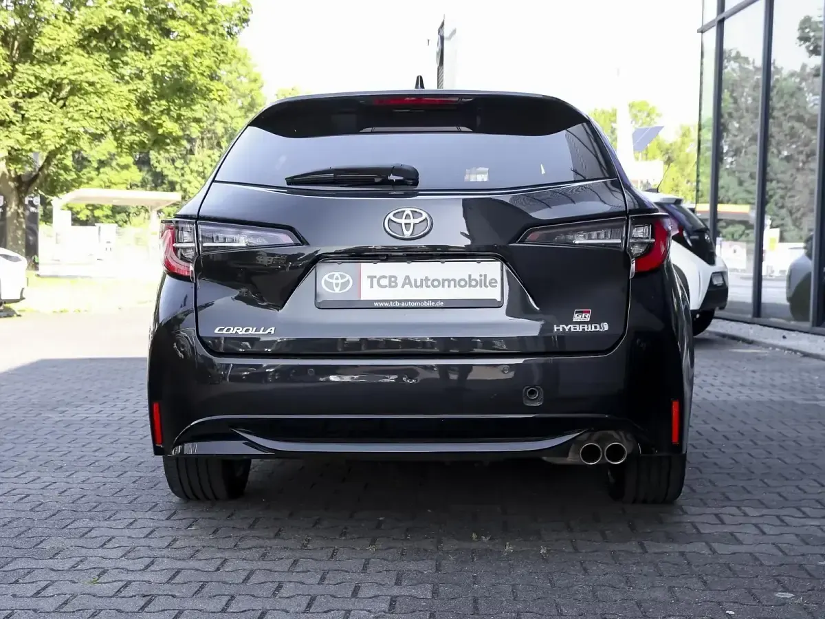 Gebraucht Toyota Corolla Edition 184 PS (135 kW) 2021 Mysticschwarz mica Kombi