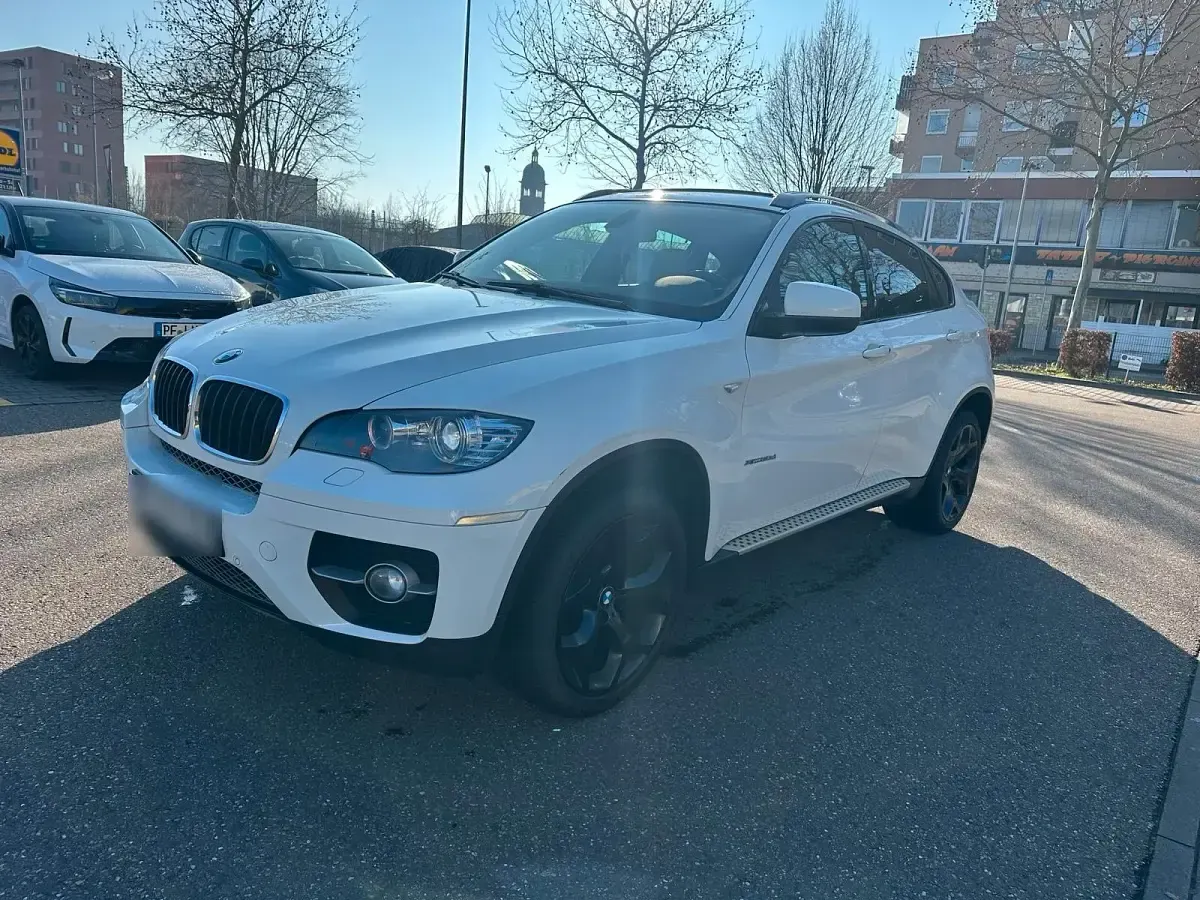Gebraucht BMW X6 245 PS (180 kW) 2011 Weiß SUV