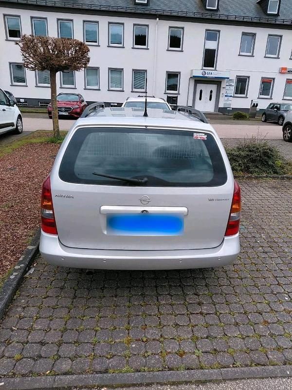 Usata Opel Astra 101 CV (74 kW) 2004 Argento Station wagon
