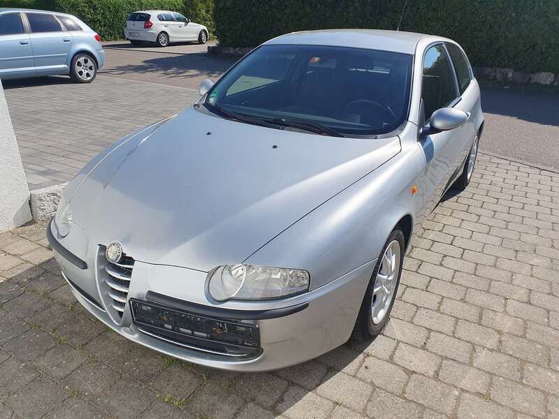 Gebraucht 2003 Alfa Romeo 147 Distinctive Kleinwagen | 600 € (Fairer Preis) - Bild 1/4