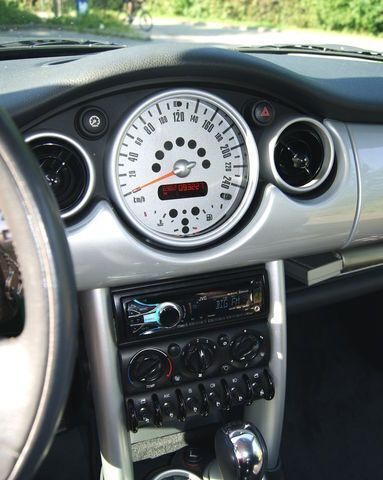 Second-hand Mini Cooper 116 CP (85 kW) 2002 Argintiu Hatchback