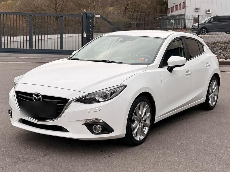 Gebraucht Mazda 3 120 PS (88 kW) 2016 Weiß Limousine