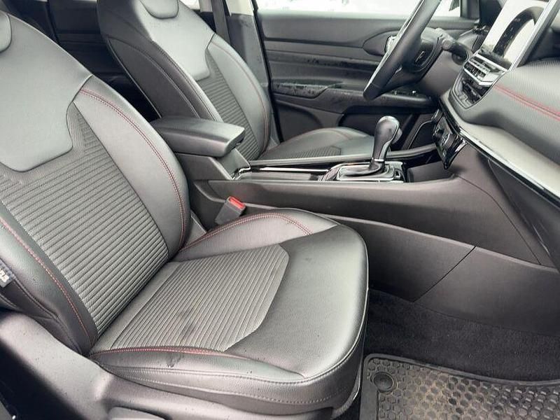 Second-hand Jeep Compass 131 CP (96 kW) 2023 Negru SUV