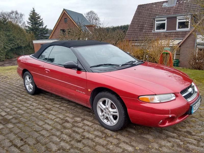 Gebraucht Chrysler Stratus 163 PS (119 kW) 1997 Rot Cabrio