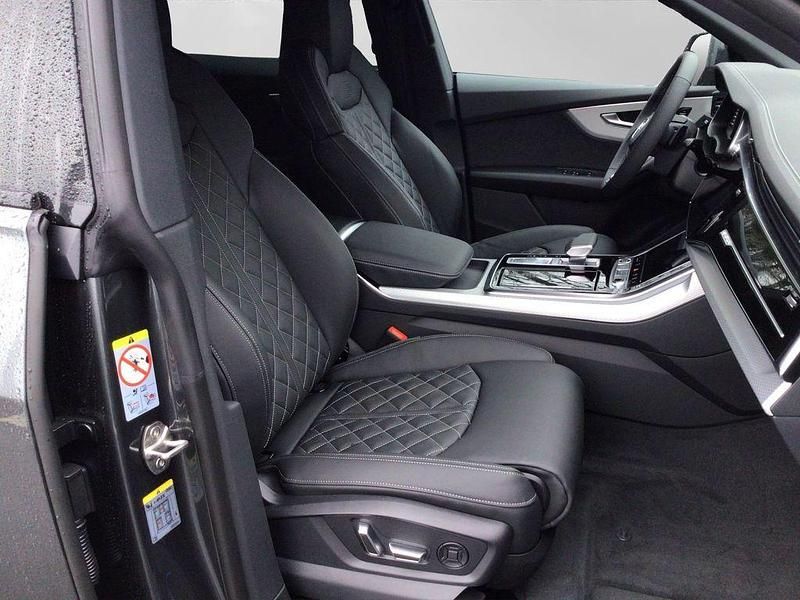 Gebraucht Audi Q8 S-Line 286 PS (210 kW) 2026 Grau SUV