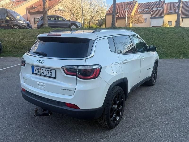 Gebraucht Jeep Compass Opening Edition 170 PS (125 kW) 2017 Arctic SUV