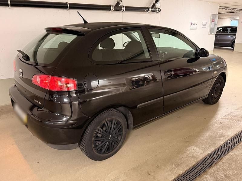 Second-hand Seat Ibiza 75 CP (55 kW) 2006 Negru Hatchback