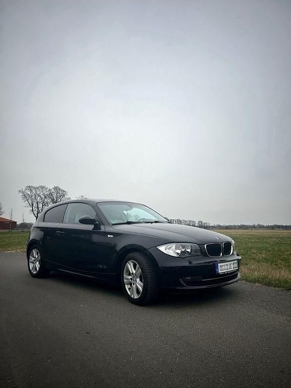 Gebraucht BMW 118 Performance 143 PS (105 kW) 2007 Schwarz Kleinwagen