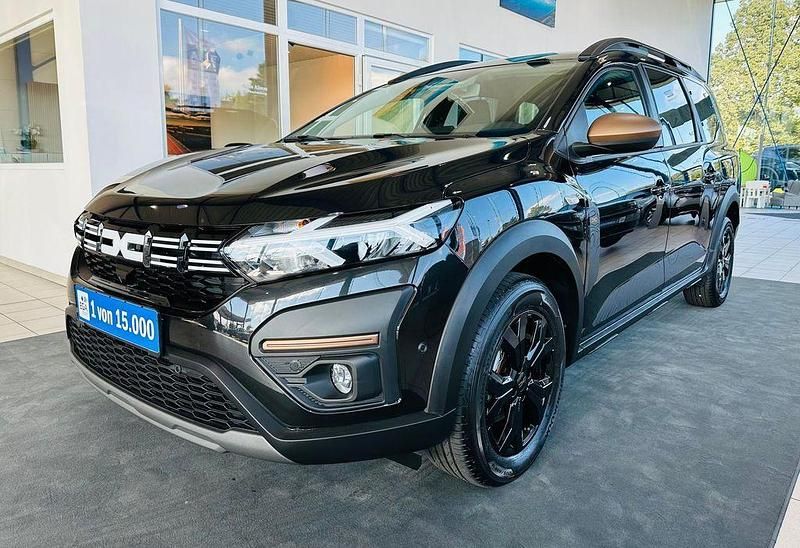 Neu Dacia Jogger Extreme 110 PS (80 kW) 2025 Perlmuttschwarz Van / Kleinbus