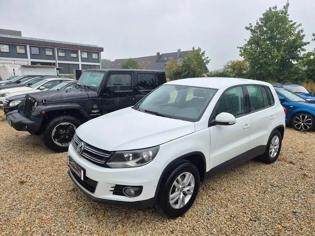 Gebraucht VW Tiguan Trendline 122 PS (89 kW) 2014 Weiß SUV