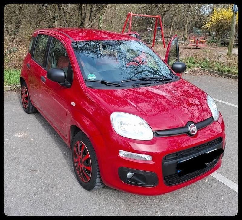 Gebraucht Fiat Panda Easy 69 PS (50 kW) 2016 Rot Kleinwagen