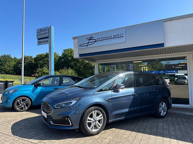 Blau Gebraucht 2020 Ford S-MAX Titanium Van / Kleinbus | 17.490 € (Guter Preis) - Bild 1/4