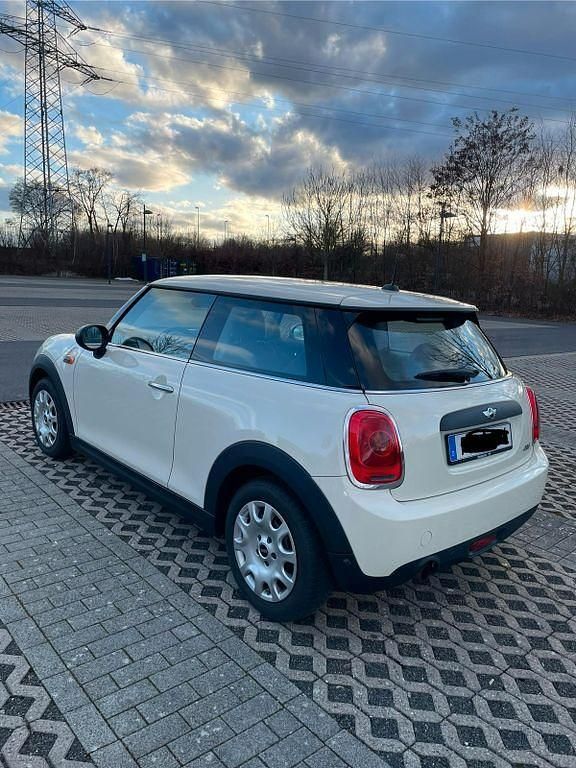 Second-hand Mini ONE 102 CP (75 kW) 2017 Bej Hatchback