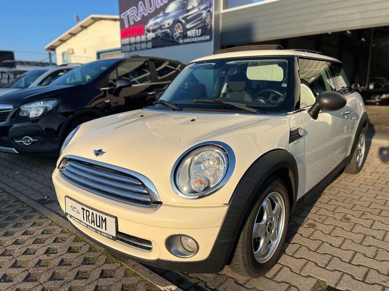 Weiß Gebraucht 2010 Mini ONE Kleinwagen | 5.500 € (Fairer Preis) - Bild 1/4