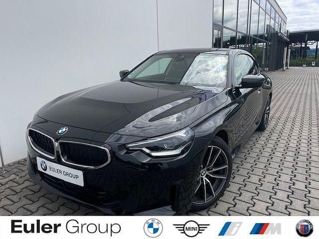 Schwarz Gebraucht 2024 BMW 220 Sport Line Coupé | 36.833 € (Superpreis) - Bild 1/4