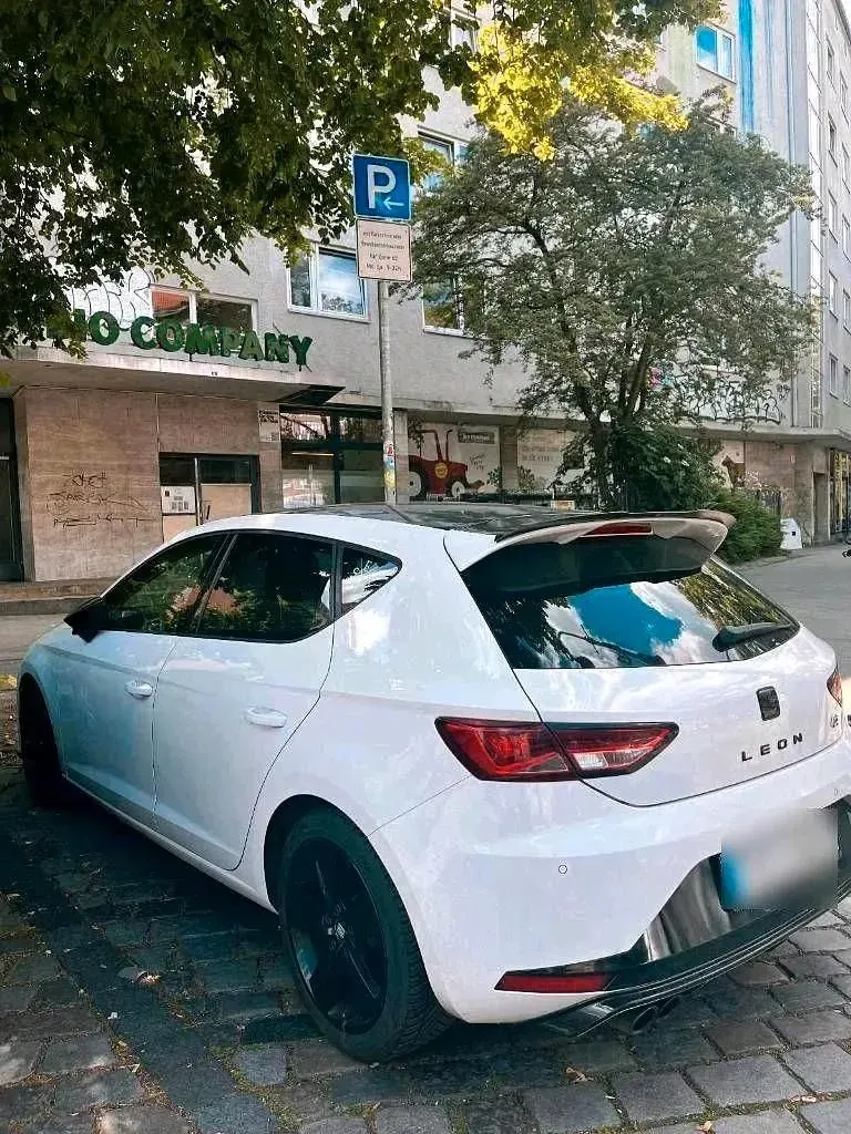 Gebraucht Seat Leon FR 125 PS (91 kW) 2017 Weiß Kleinwagen