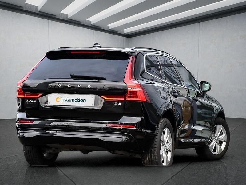 Gebraucht Volvo XC60 197 PS (144 kW) 2023 Schwarz SUV