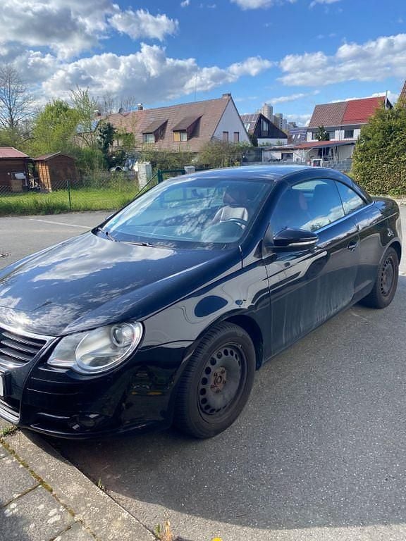 Second-hand VW Eos 116 CP (85 kW) 2008 Negru Cabrio