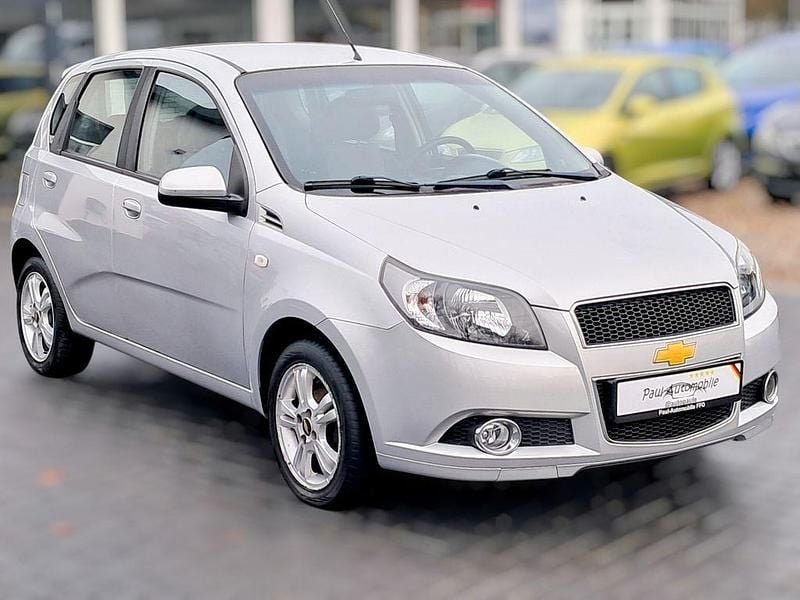 Gebraucht Chevrolet Aveo 101 PS (74 kW) 2011 Silber Limousine