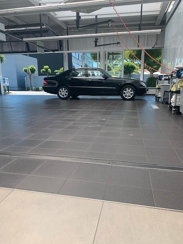 Schwarz Gebraucht 2000 Mercedes S430 Limousine | 3.800 € (Superpreis) - Bild 1/4