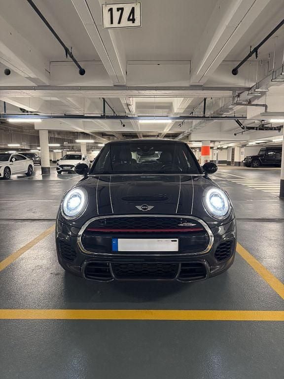 Grau Gebraucht 2015 Mini John Cooper Works Kleinwagen | 19.500 € (Fairer Preis) - Bild 1/4