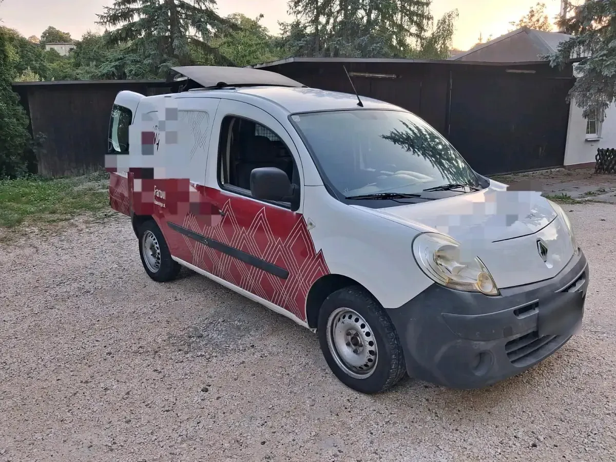 Gebraucht Renault Kangoo 68 PS (50 kW) 2010 Weiß Van / Kleinbus