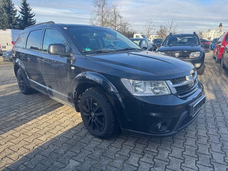 Schwarz Gebraucht 2012 Fiat Freemont Urban SUV | 3.350 € (Guter Preis) - Bild 1/4