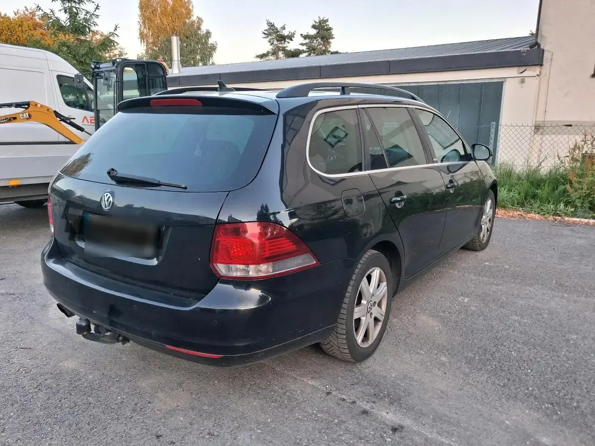 Gebraucht VW Golf VI 140 PS (102 kW) 2011 Schwarz Kleinwagen