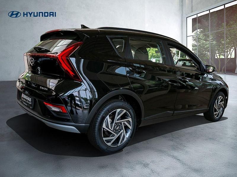 Neu Hyundai Bayon Trend 101 PS (74 kW) 2025 Schwarz SUV