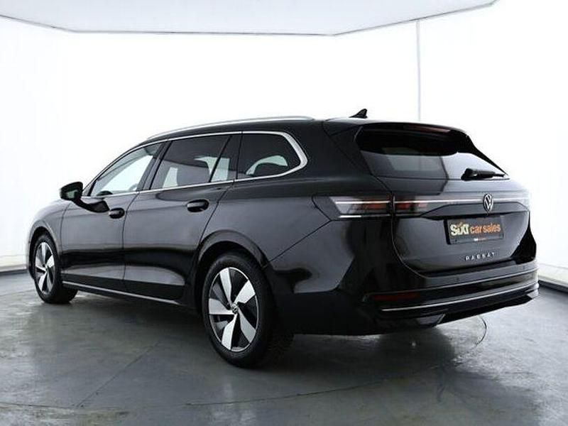 Gebraucht VW Passat Elegance 150 PS (110 kW) 2025 Schwarz Kombi