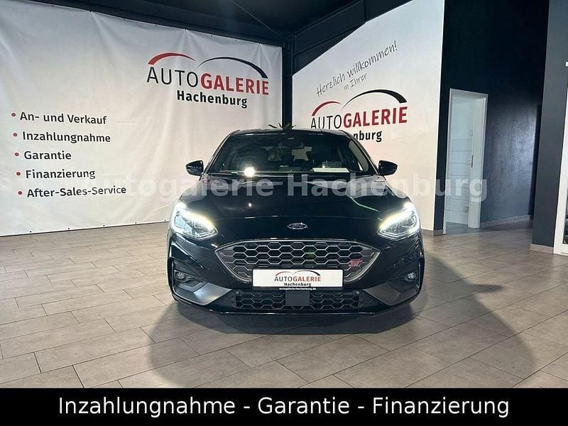 Second-hand Ford Focus ST 280 CP (205 kW) 2020 Negru Berlinǎ