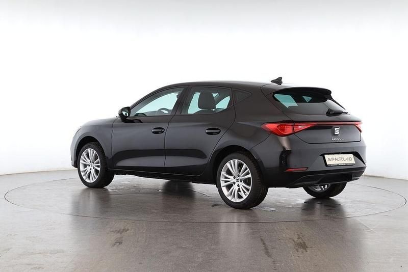 Neu Seat Leon Style 150 PS (110 kW) 2025 Schwarz Kombi