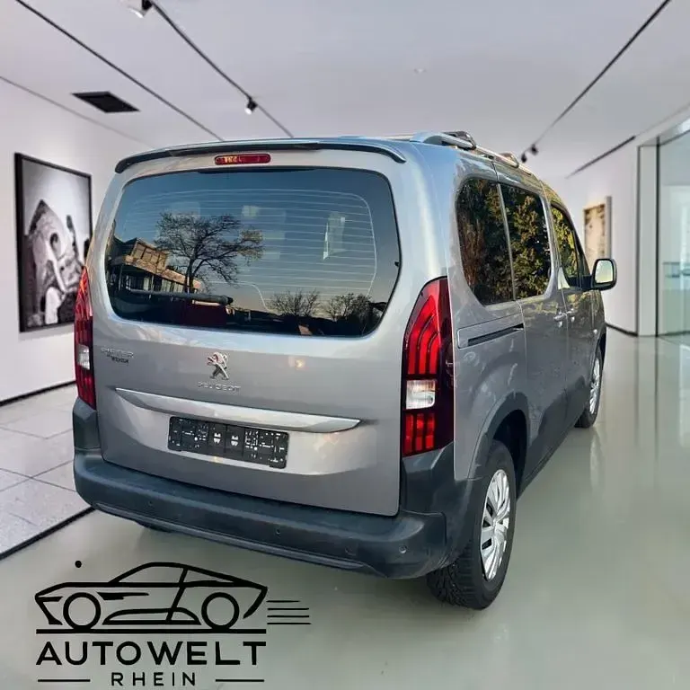 Gebraucht Peugeot Rifter Active 110 PS (80 kW) 2021 Grau Van / Kleinbus