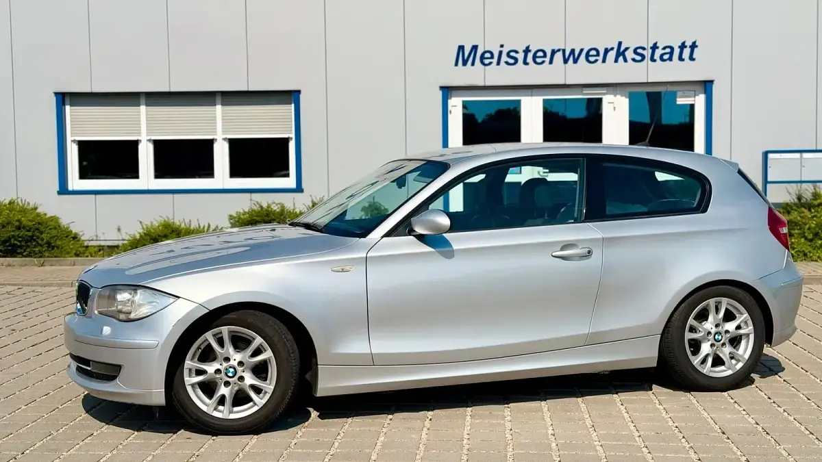 Gebraucht BMW 116 122 PS (89 kW) 2008 Silber Kleinwagen