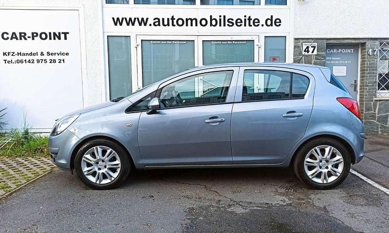 Gebraucht Opel Corsa Edition 80 PS (58 kW) 2008 Lichtsilber Limousine
