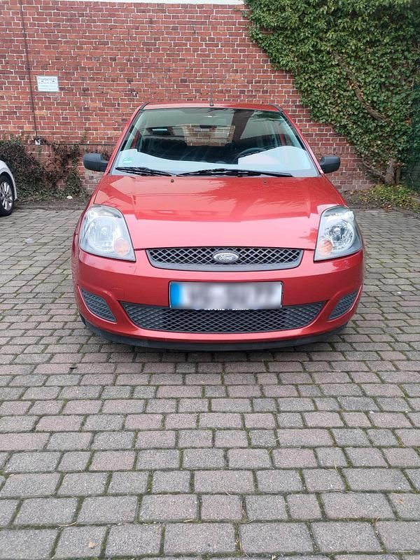 Gebraucht Ford Fiesta 75 PS (55 kW) 2006 Rot Kleinwagen