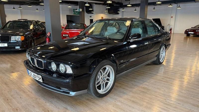 Gebraucht BMW M5 Performance 340 PS (250 kW) 1995 Schwarz Limousine