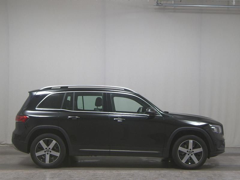 Schwarz Gebraucht 2021 Mercedes GLB220 Progressive SUV | 22.980 € (Superpreis) - Bild 1/4