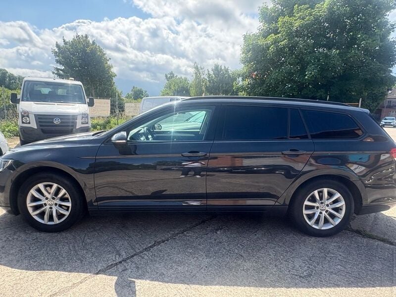 Grau Gebraucht 2015 VW Passat Comfortline Kombi | 9.100 € (Superpreis) - Bild 1/4