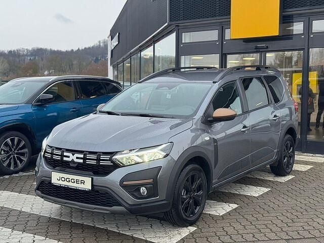 Neu Dacia Jogger Extreme 110 PS (80 kW) 2025 Grau (dolomitgrau metallic (grau)) Van / Kleinbus