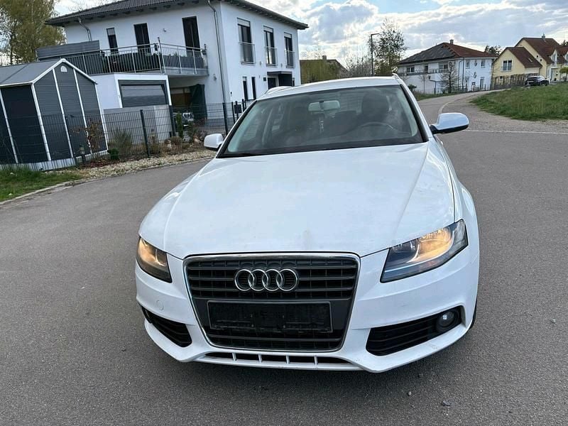 Usata Audi A4 143 CV (105 kW) 2011 Bianco Station wagon