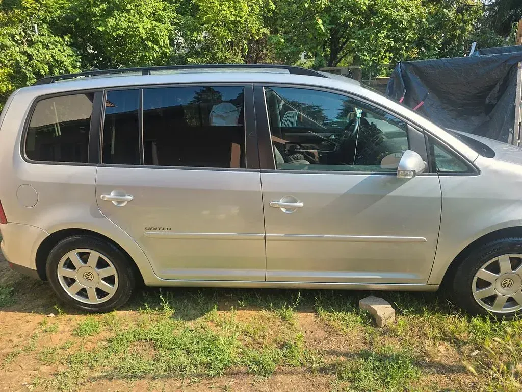 Gebraucht VW Touran Trendline 140 PS (102 kW) 2008 Van / Kleinbus