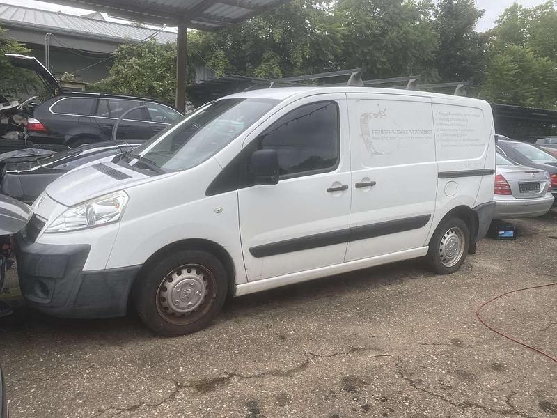 Blanc banquise Gebraucht 2012 Peugeot Expert Van | 6.950 € (Etwas zu teuer) - Bild 1/2